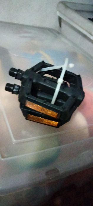 Dois pares pedais bicicleta