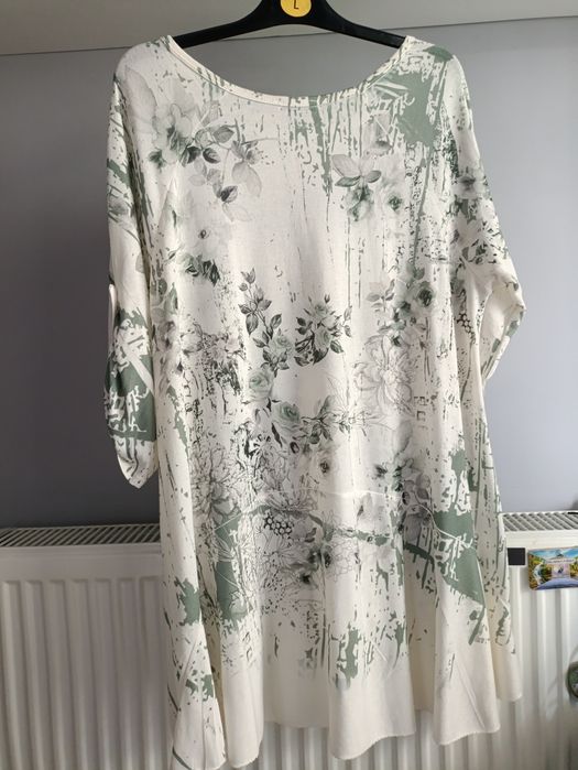 Biała tunika w kwiaty made in italy plus size wiskoza