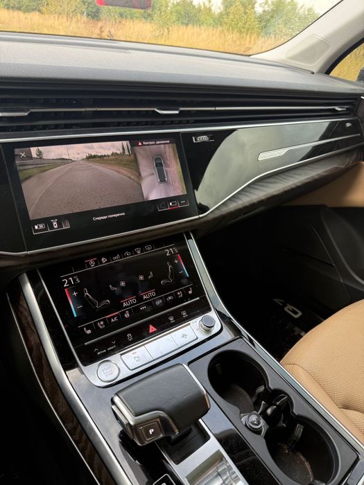 Audi Q7 2020 VIN WA1VXAF76LD008204 фото оголошення 10 з 21