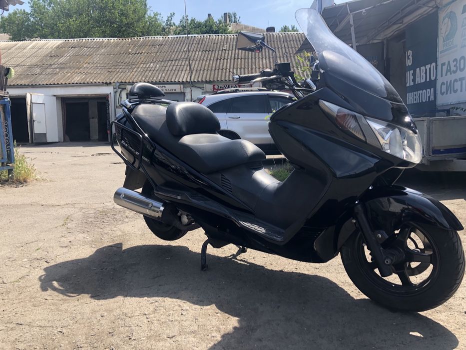 Suzuki skywave 400