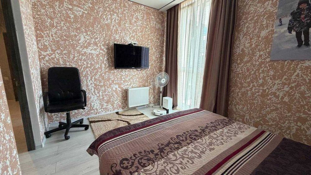 Продаж 2-кімнатної квартири з ремонтом ЖК Grand Village