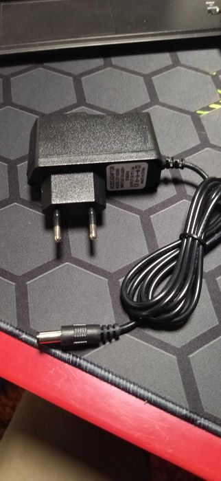 Adaptador AC DC- 5V 1A