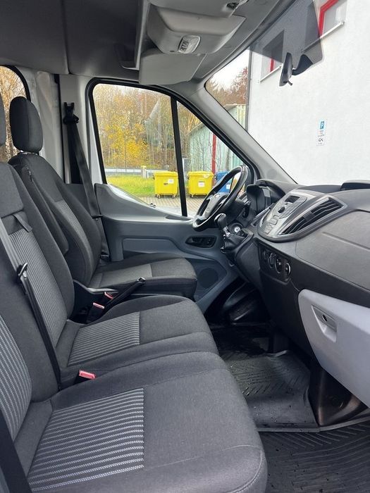 Ford tranzit 2019r.2.0 9 osobowy