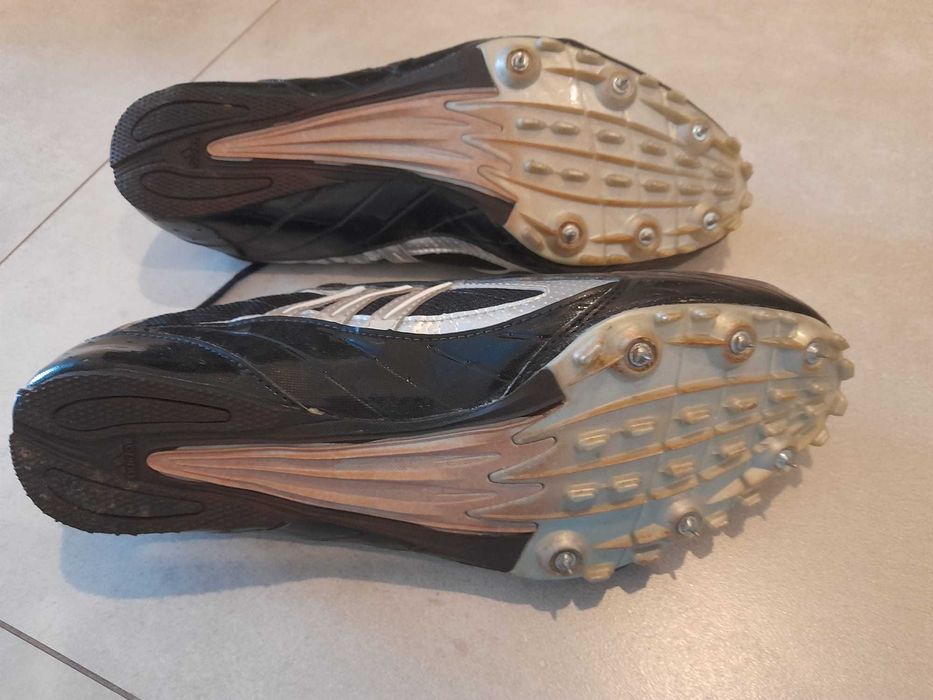 Buty biegowe kolce