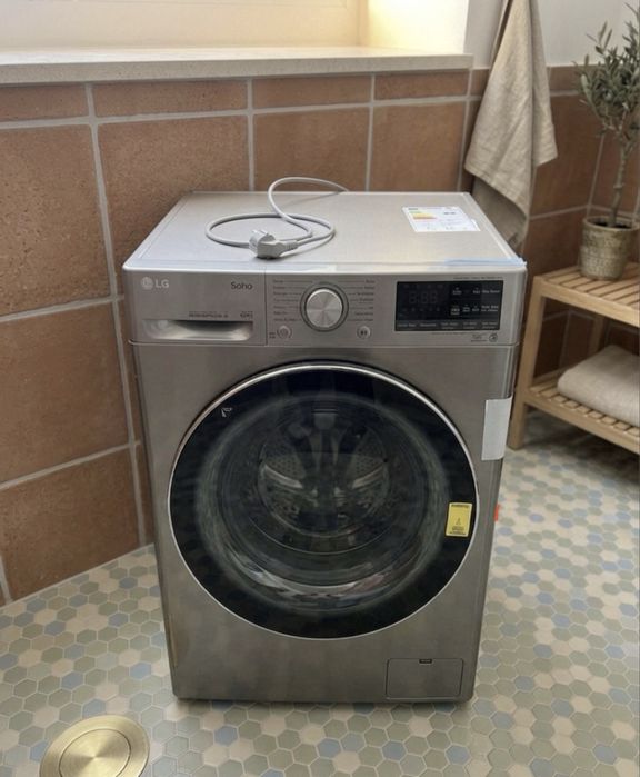 Maquina secar LG 9kg com IA-- Nova nunca usada! Ler descrição.