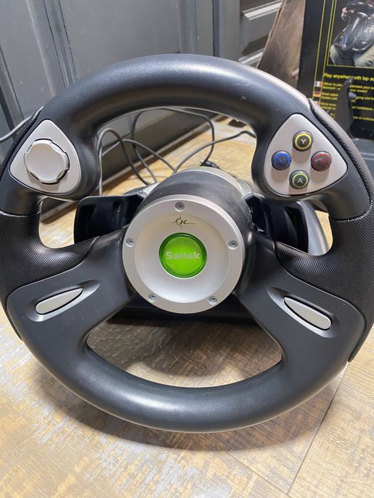 Volante e pedais Saitek Adrenalin Wheel