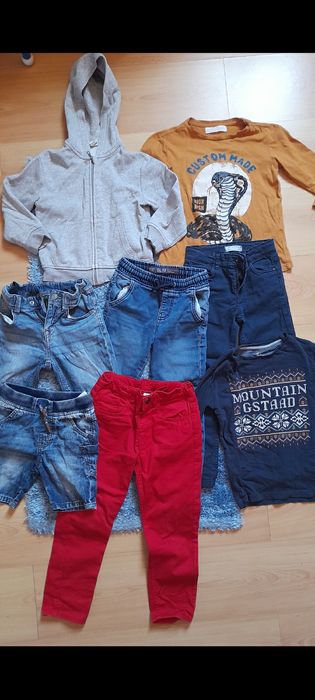 Roupa Criança 4/6 cada 2,50eur ou 15eur Lote