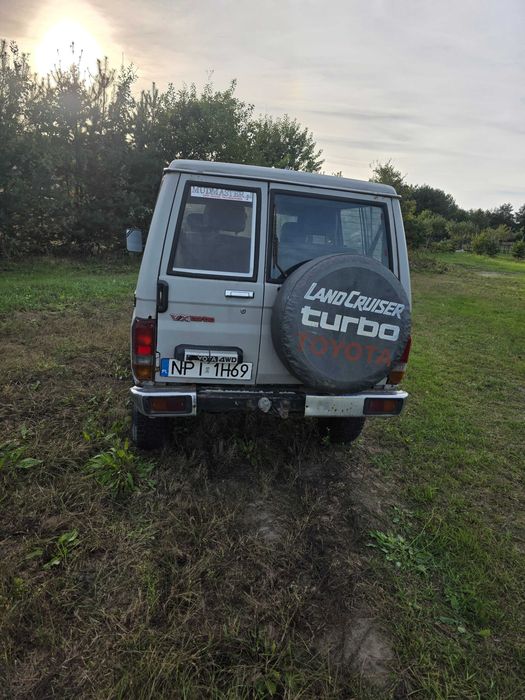 Toyota Land Cruiser