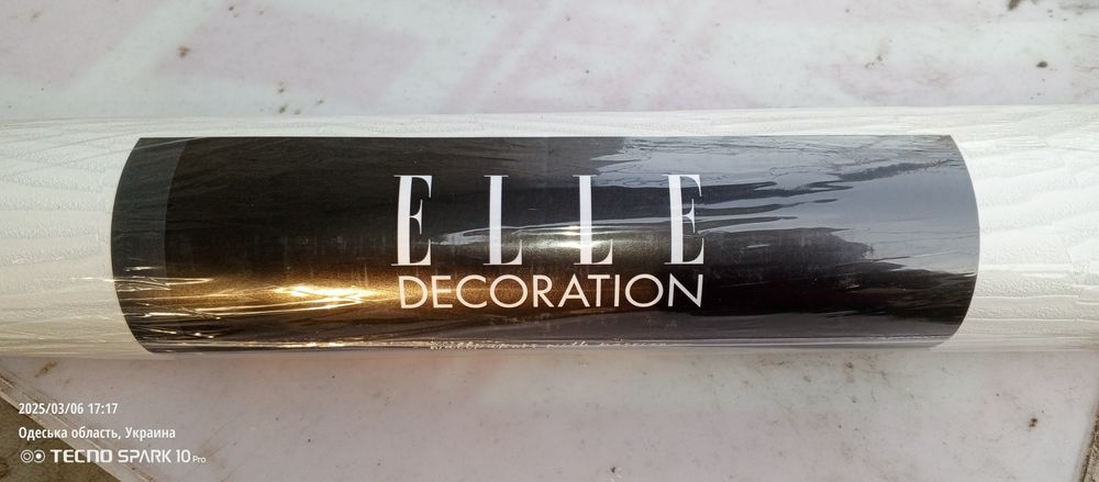 Обои  4 рулона с блеском ТРИ Д