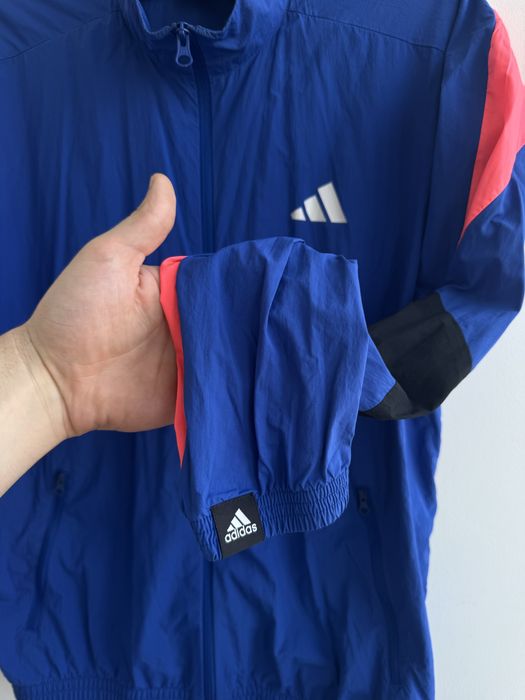 Вітрівка Adidas Woven Tape Urban Q3 Track Jacket