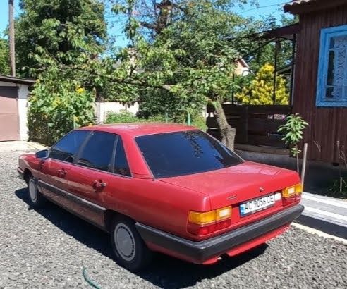Продам машину Ауді 100 с3 1983 рік