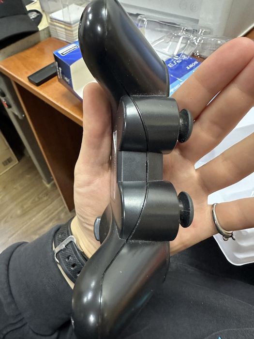 Черный белый джойстик sony ps3