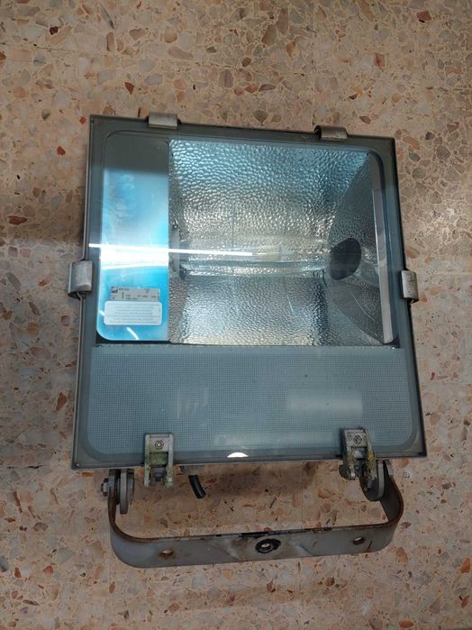 Projetor  LEO/400CR E40 IP55