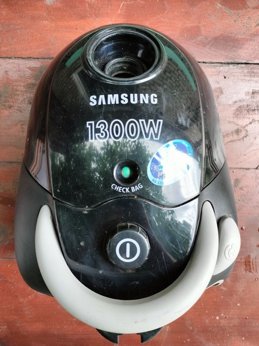 Пилосос Samsung 1300W