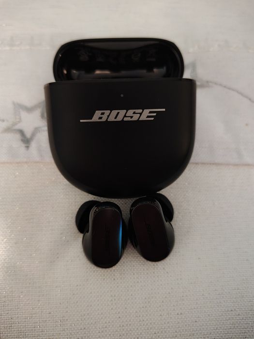 Słuchawki douszne Bose QC ultra 2 earbuds wysyłka InPost