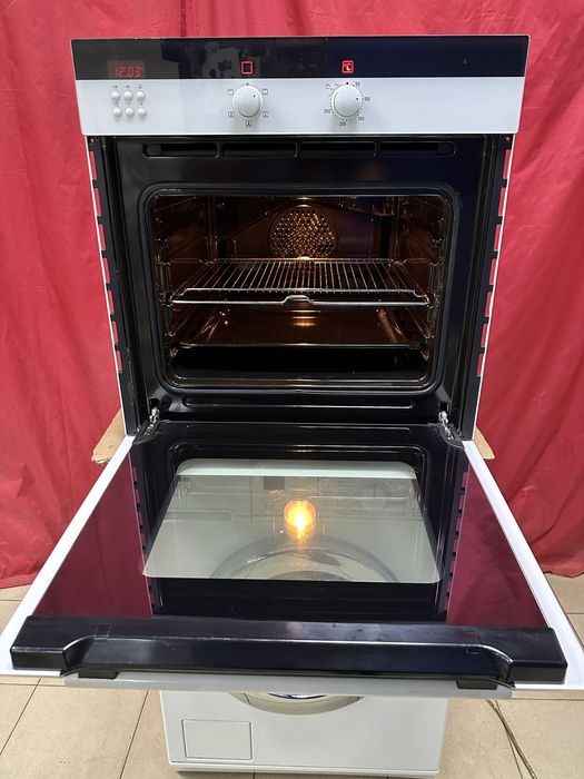 Встраиваемый Духовой шкаф Siemens под ремонт.