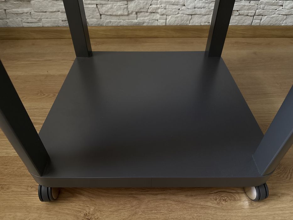 Stolik Ikea na kółkach