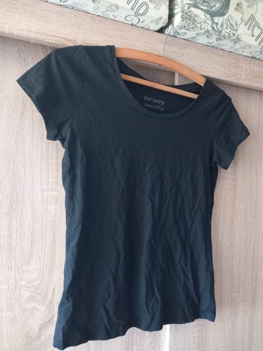 Czarny t-shirt damski