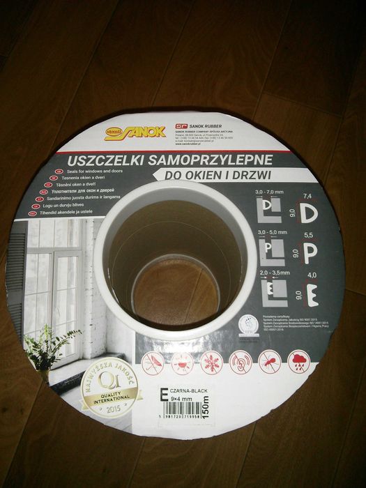 Уплотнитель самоклеющийся для окон, дверей; профиль E