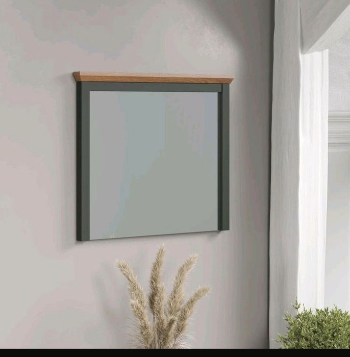 Nowe lustro ścienne