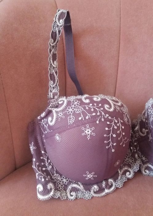 Śliwkowy fioletowy stanik