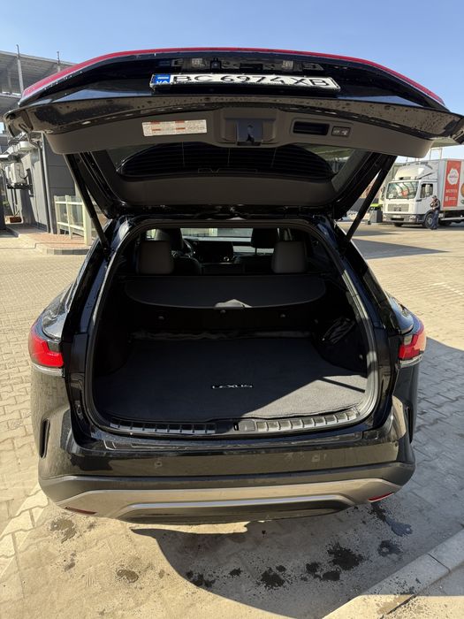 Продаж LEXUS RX 350h AWD