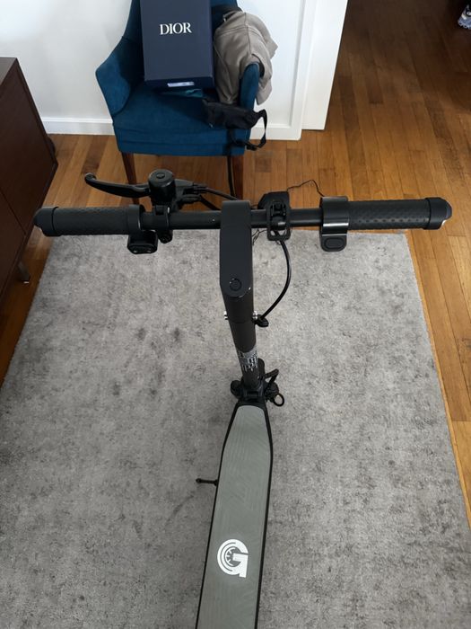 Trotinete elétrica Urban Glide como nova