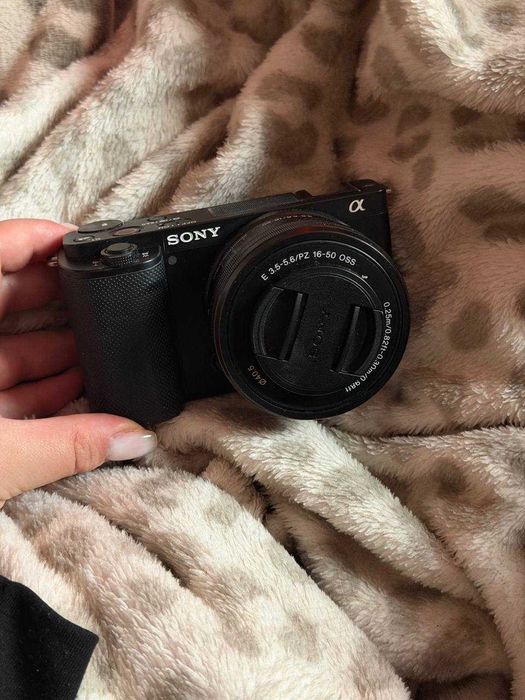 Sony ZV-E10 Aparat cyfrowy z obiektywem