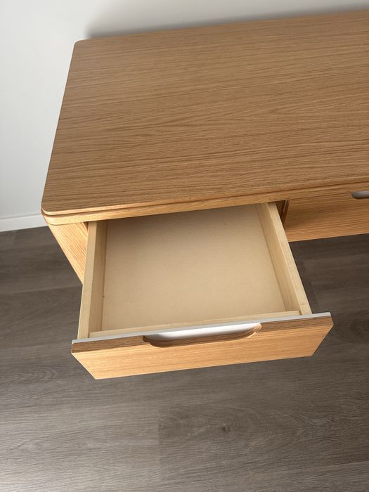 Aparador / Consola de madeira maciça, estilo moderno