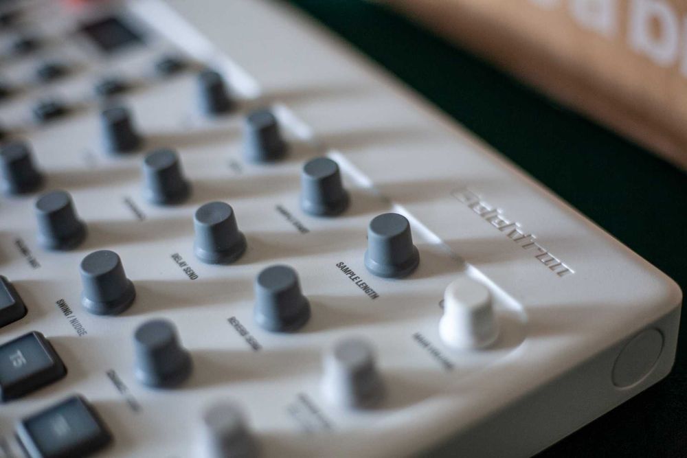 Elektron Samples + 1 GB sampli i decksaver