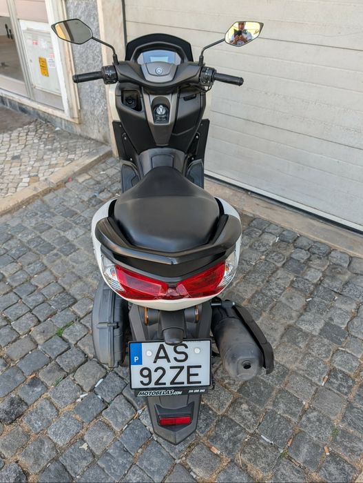 Yamaha N-Max 125cc