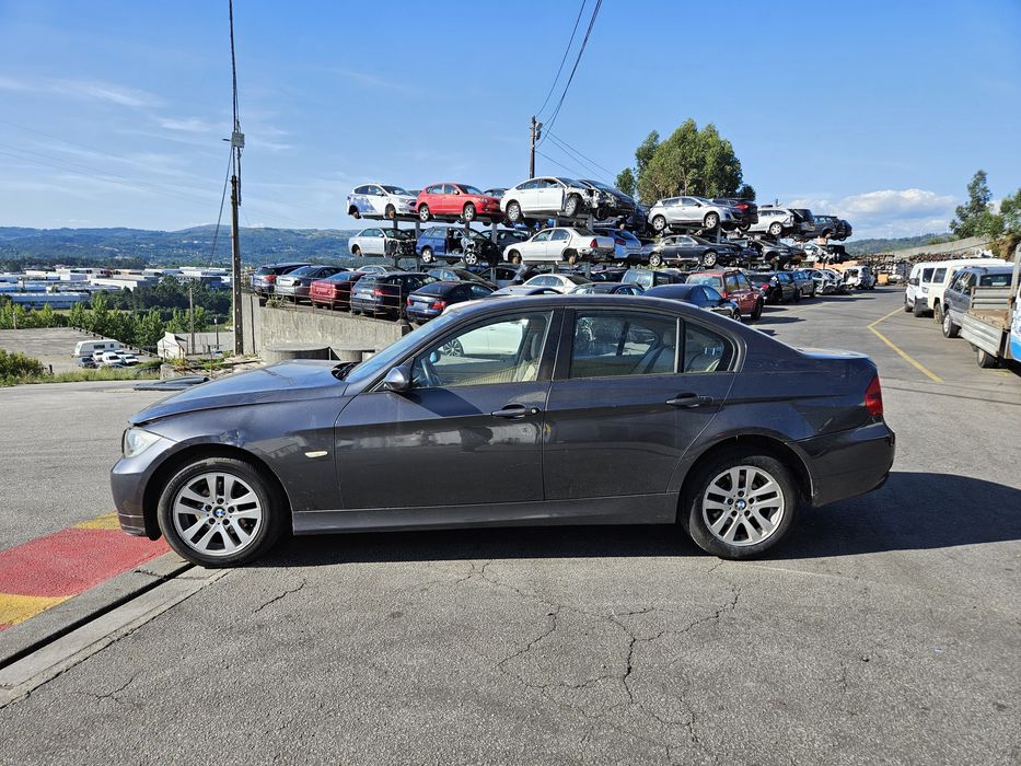 BMW E90 318D de 2007 para peças