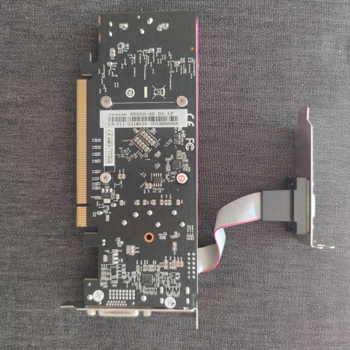 Placa Grafica AMD Radeon RX 550 4GB GDDR5 – Low Profile (Ideal p/ PCs compactos)