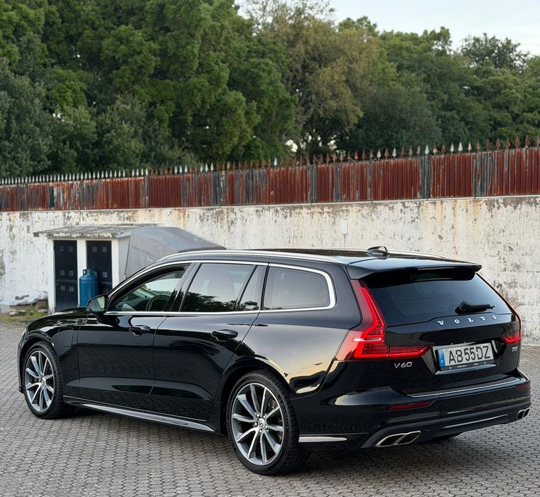 Volvo V60 2.0 T8 AWD TE Inscription  390cv-2020(iva dedutível)