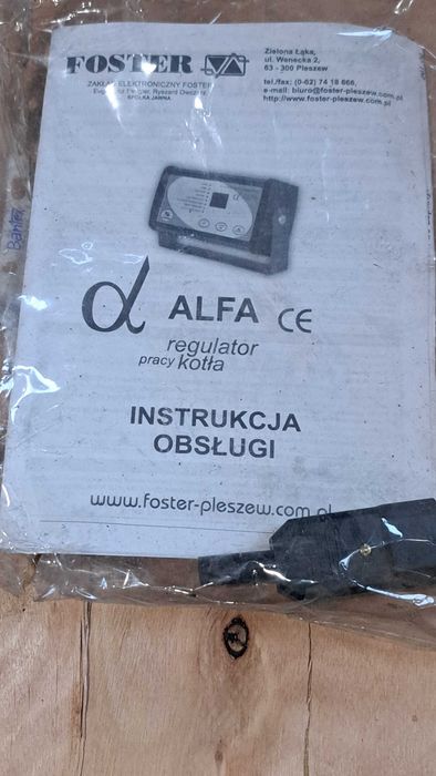 Regulator pracy oraz pompa do pieca CO.