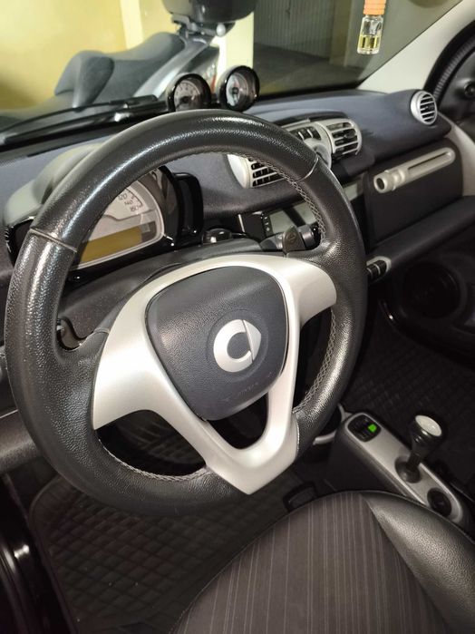 Smart fortwo coope mhd 1.0 de 71cv como novo