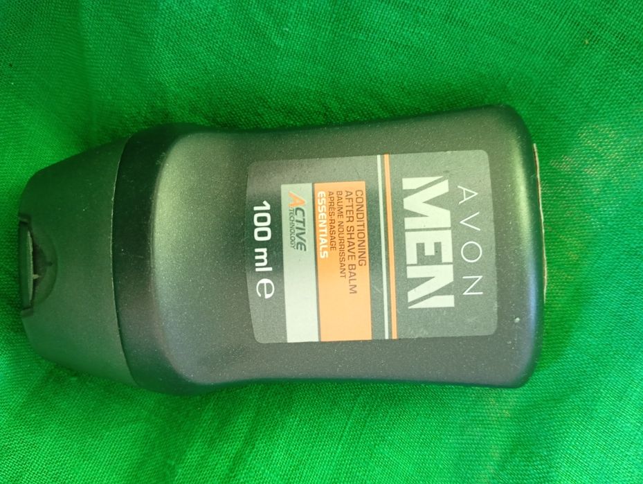 Avon Man rewitalizujący balsam po goleniu