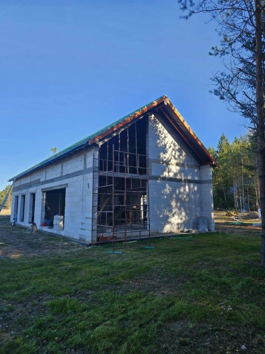 Płyty fundamentowe, pokrycia dachowe, obory, chlewnie, budowa domów, wymiana pokryć z eternitu.