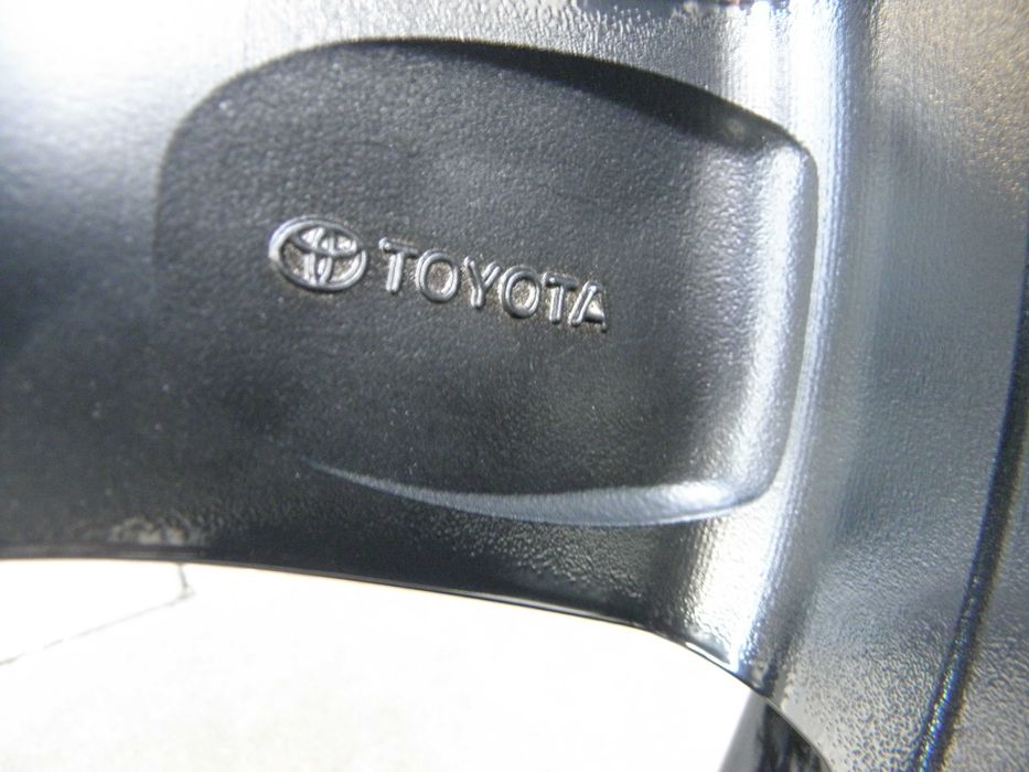 Felgi 17 Toyota Avensis Corolla Prius Wish Caldina Matrix 5x100 ET45