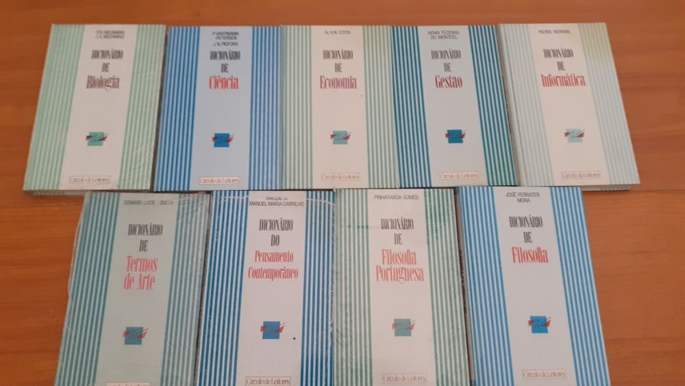 Vários Dicionários