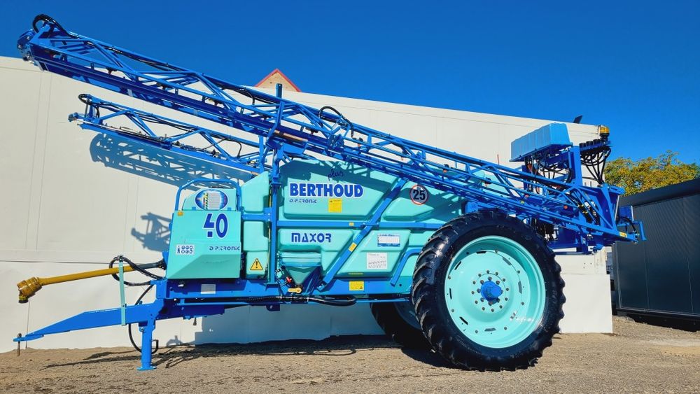 Opryskiwacz Berthoud Maxor  plus 27m/24m/21m/15m 4000l wlasna hydrauli