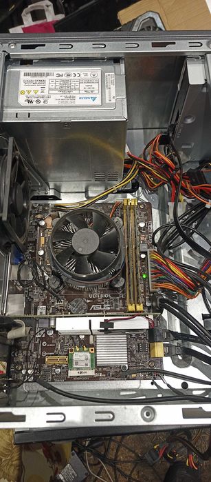 Komputer Asus dom biuro super wygląd i5-4460, 8GB RAM wifi H81M-E, SSD