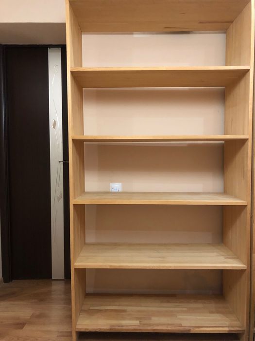 Стелаж деревʼяний ,маловживаний у доброму стані