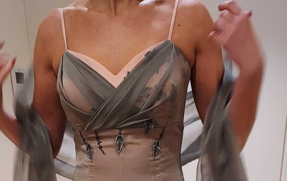 Vestido cerimónia como novo