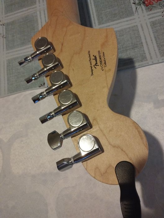 Squier Affinity Strat FM HSS S Set