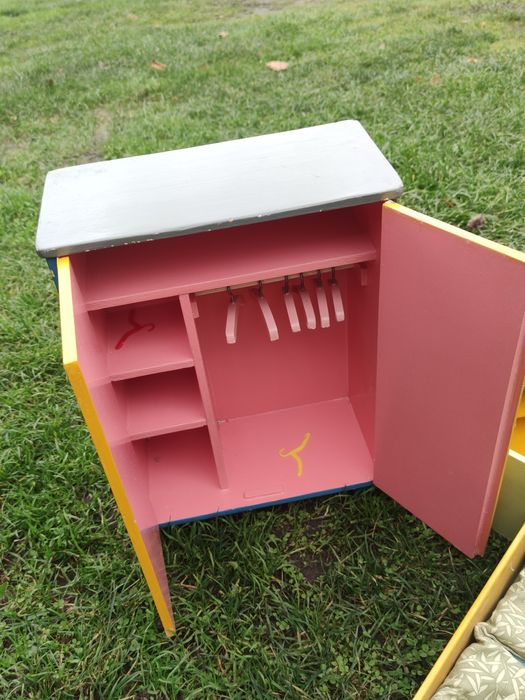 Stare drewniane mebelki domek dla lalek komoda szafka łóżko vintage