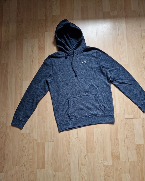 Bluza Hollister 
Rozmiar: M
Wymiary:
Szerokość mierzona pod pachami: 2