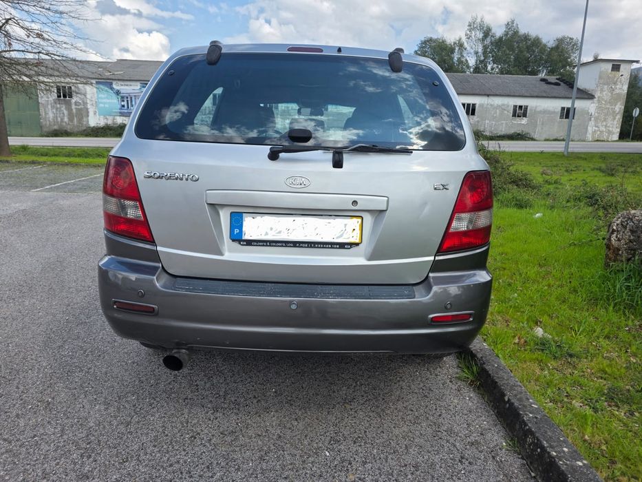 Kia Sorento 2002 | 4x4 2.5 Turbo Diesel
​Descrição