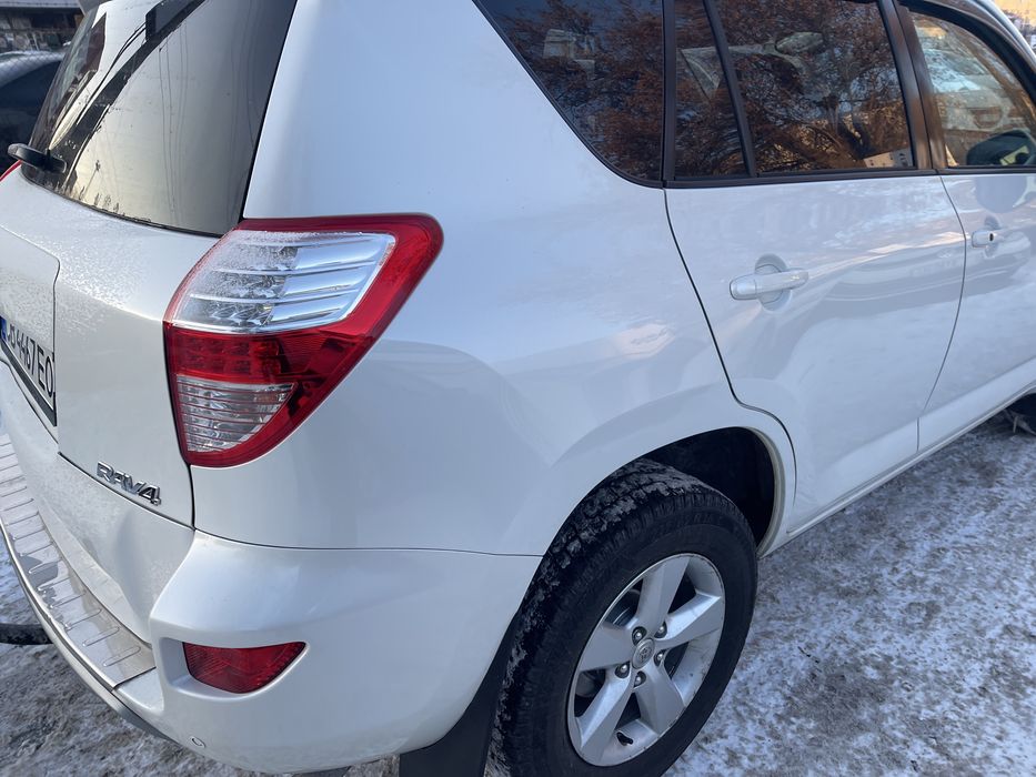 Продам Toyota-RAV4