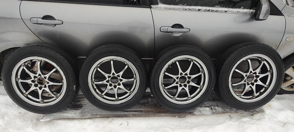 Продам.   тітани